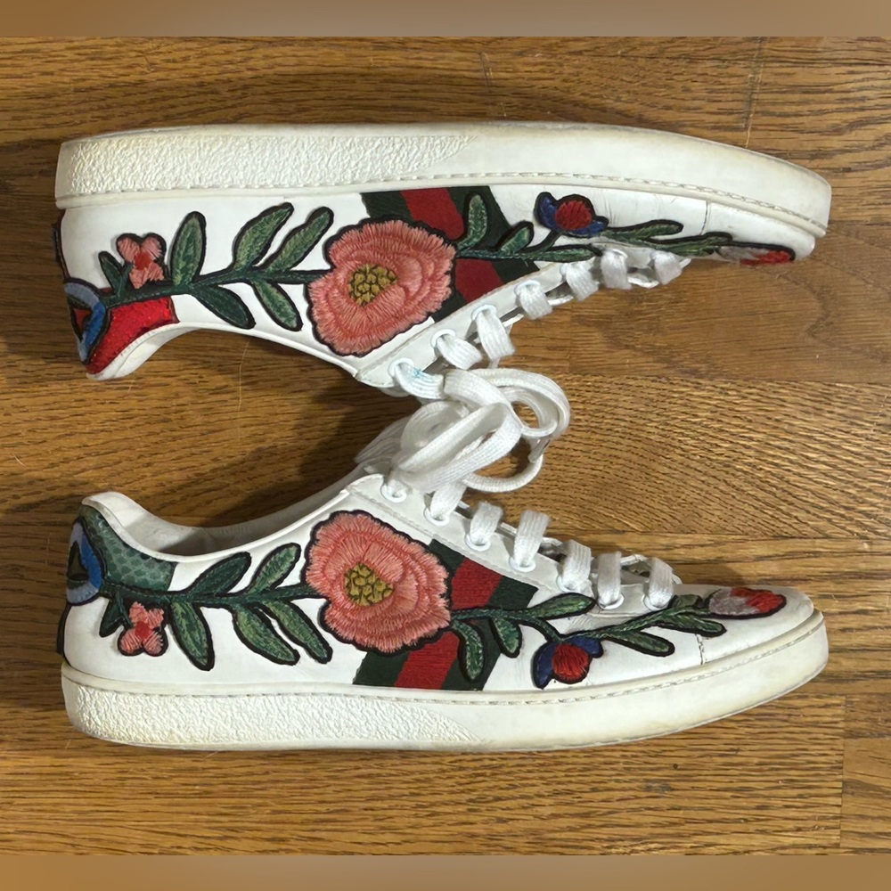 Gucci Ace Floral Embroidered Low-Top Sneakers